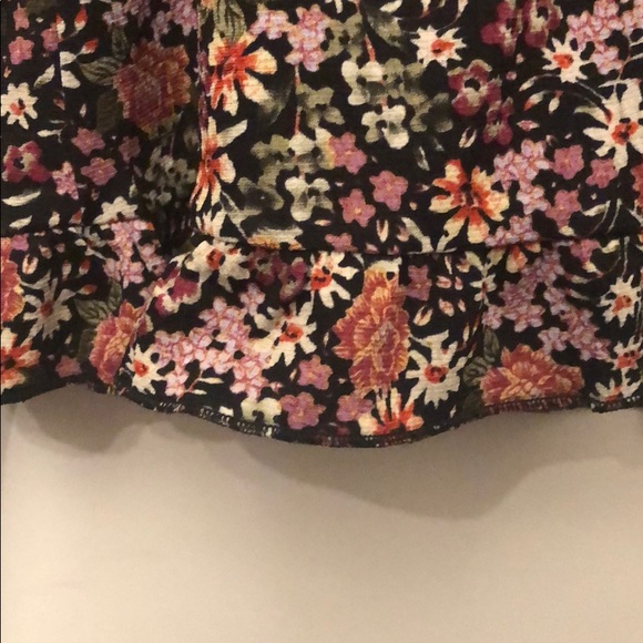 Floral pattern crop top - Picture 3 of 4